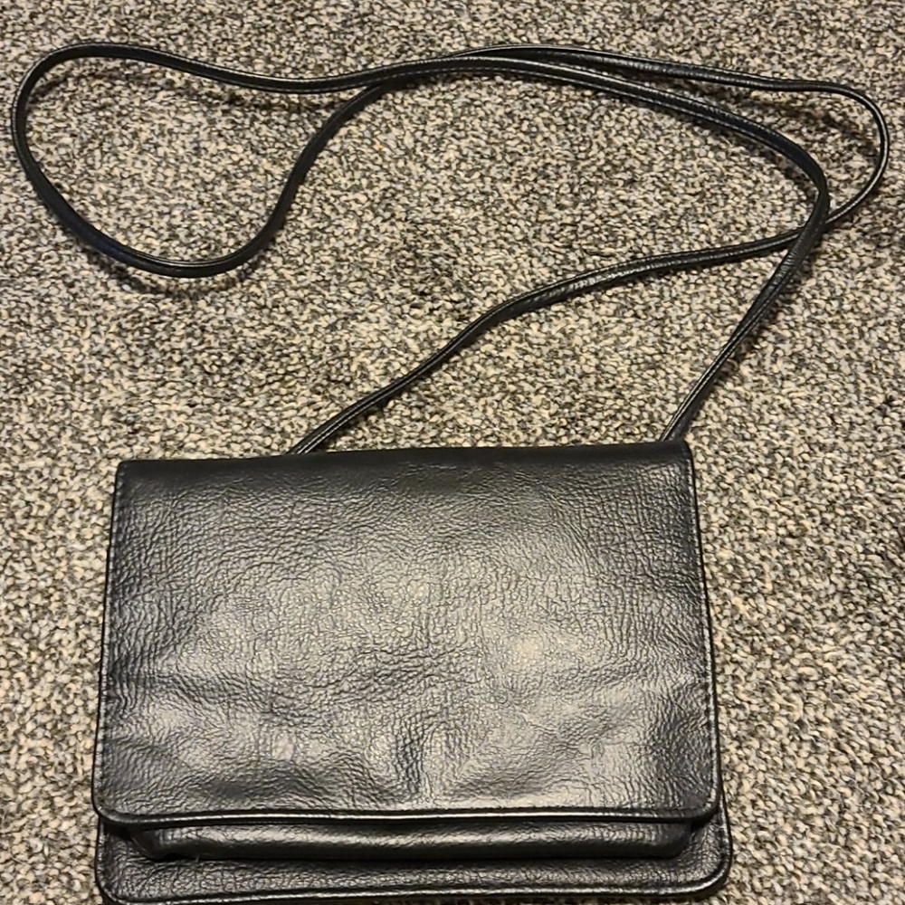 Crossbody purse